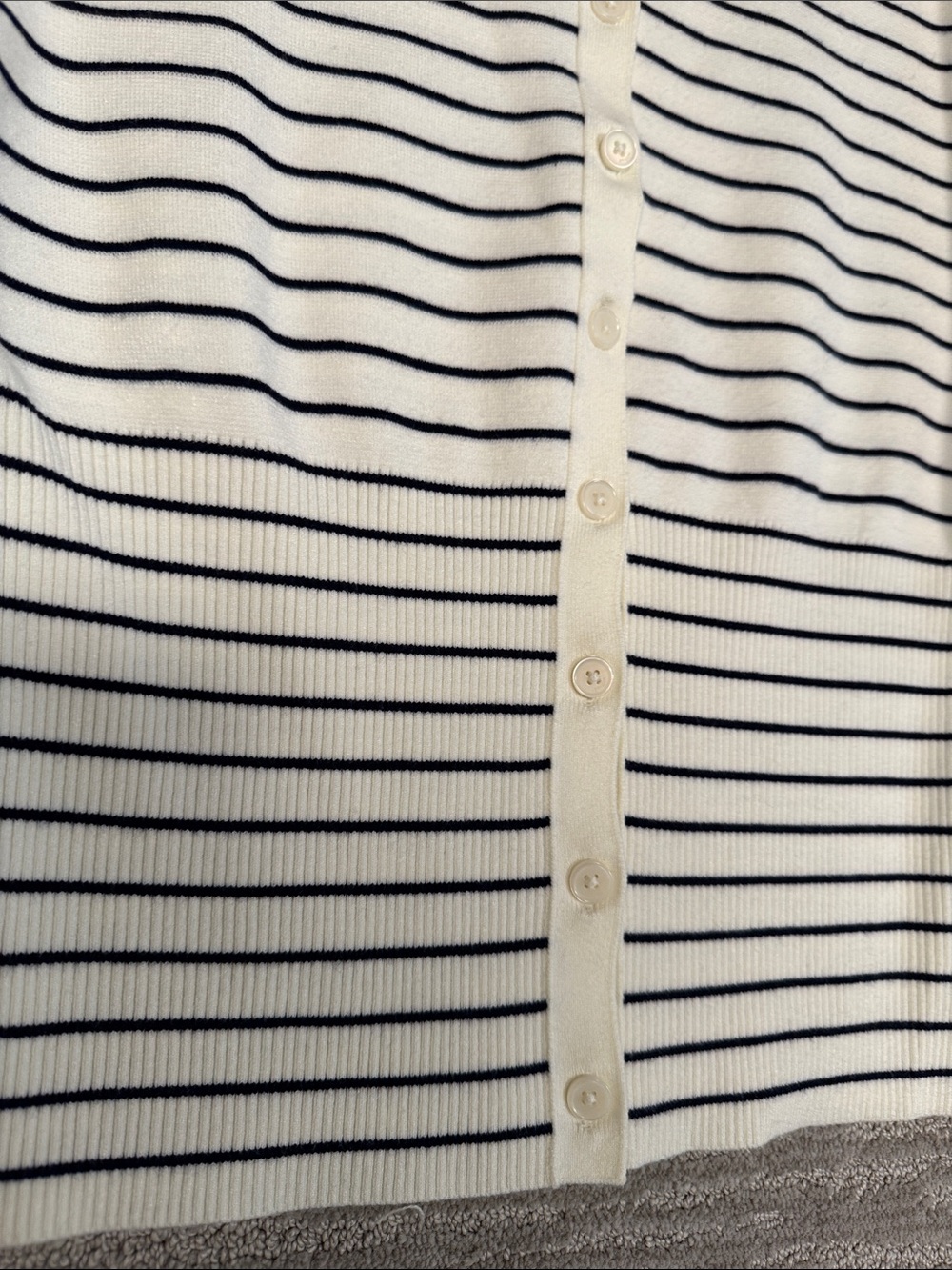 Aritzia Wilfred NWT Golightly Cardigan Light Birch/Admiral Size Medium - Picture 5 of 9